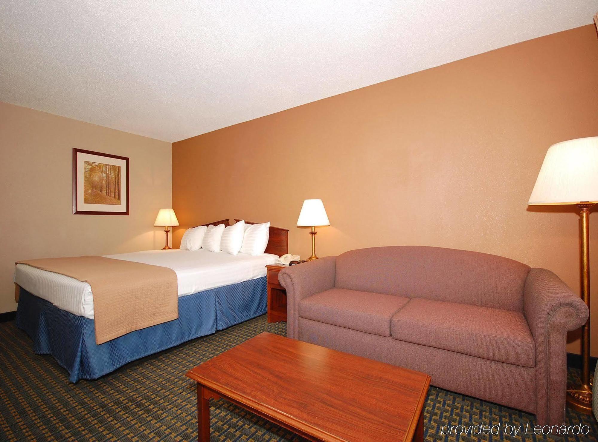 Magnuson Hotel Red Baron Garden City Oda fotoğraf